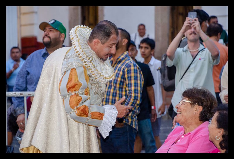 Juan Ruiz representación