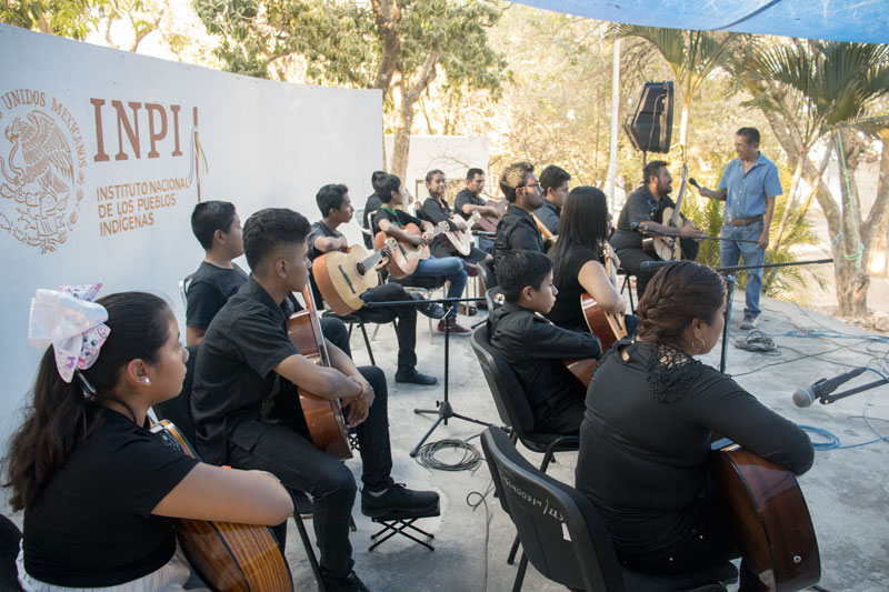 Orquesta de Guitarras “Mekahuehuetl”