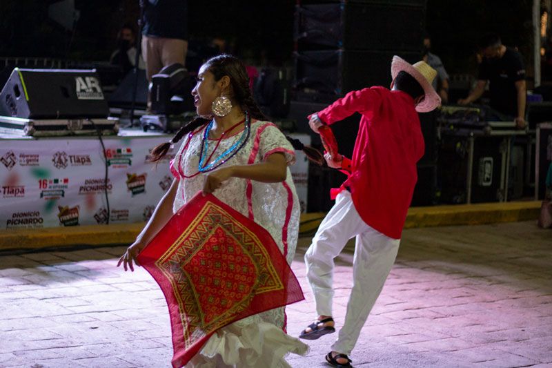 Grupo de Danza "Son de México"