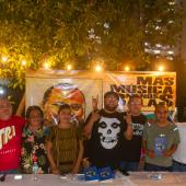 Participantes en la presentación del libro "La radiografía del rock en Guerrero" reunidos en la mesa del Centro Cultural Acapulco.